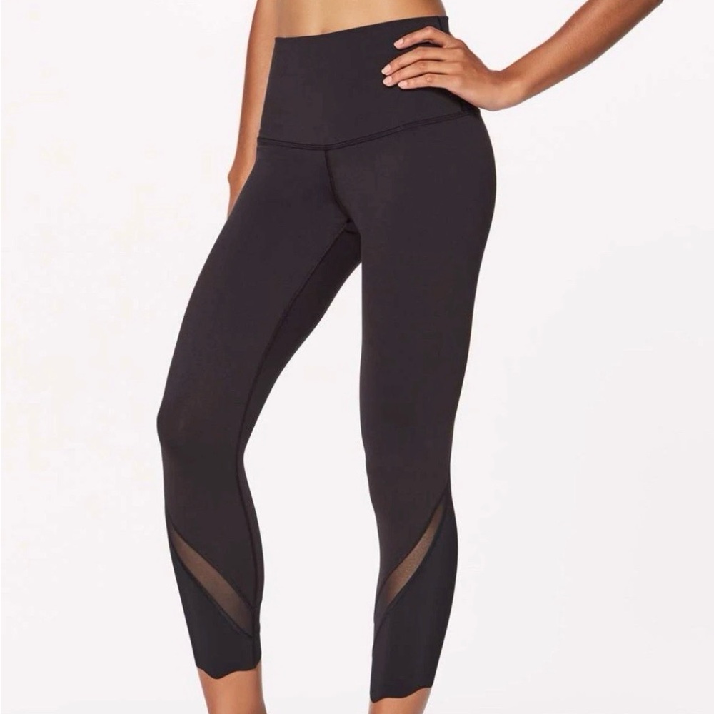 Lululemon Wunder Under High-Rise Crop 23" Luxtreme Roll Down Scallop